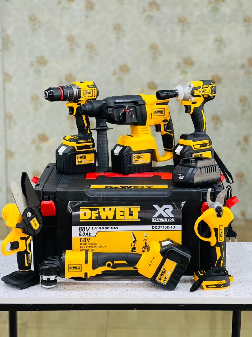 پک 6 قلو شارژی دیوالت مدل 88V